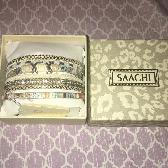 SAACHI Genuine leather stacked bracelet with magnetic clasp NEW in box - Picture 5 of 6